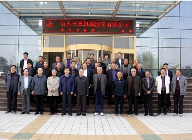 兗州區(qū)人大、政協(xié)領(lǐng)導(dǎo)蒞臨天意機械參觀考察