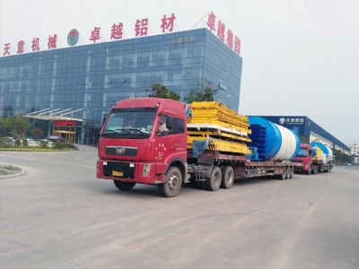 熱烈祝賀內(nèi)蒙古客戶輕質(zhì)墻板生產(chǎn)線成功啟運(yùn)!