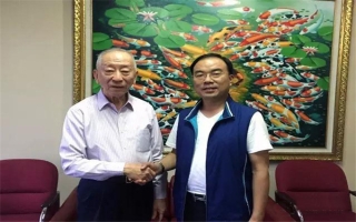 印尼著名僑領(lǐng)、印尼泛印集團(tuán)董事長(zhǎng)、印尼總統(tǒng)大學(xué)創(chuàng)辦人-李文光